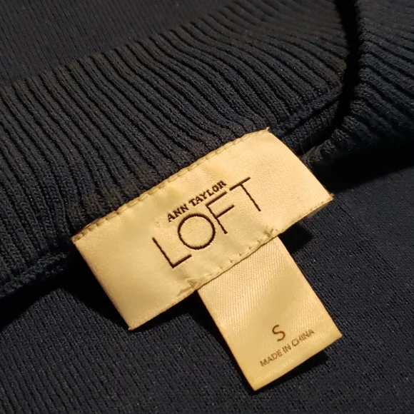 LOFT Sweater - Picture 10 of 11